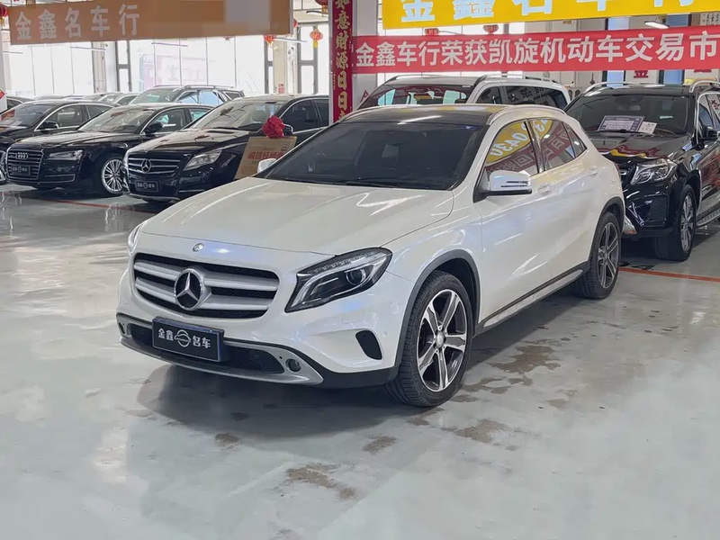 Mercedes-Benz GLA-Class