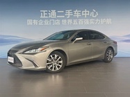 Lexus ES 2021