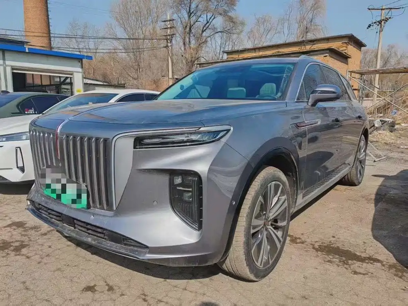 Hongqi E-HS9