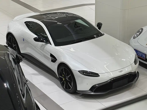 Aston Martin Vantage 2019