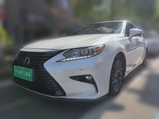 Lexus ES 2018