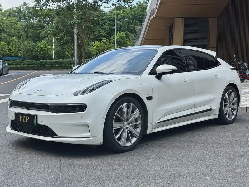 Zeekr 001