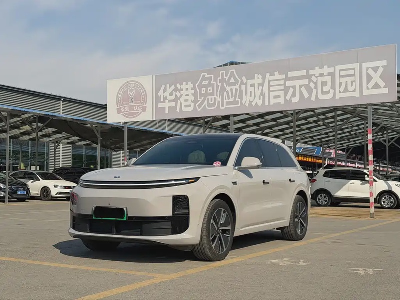 Li Auto L6