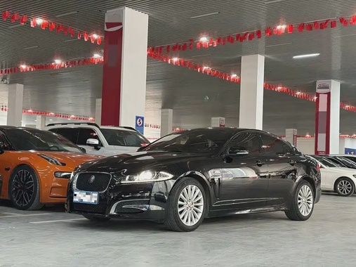 Jaguar XF 2015