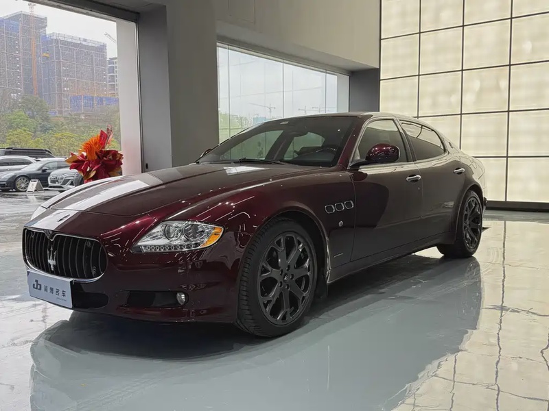 Maserati Quattroporte