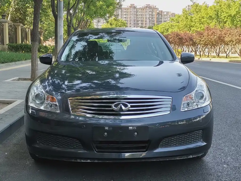 Infiniti G