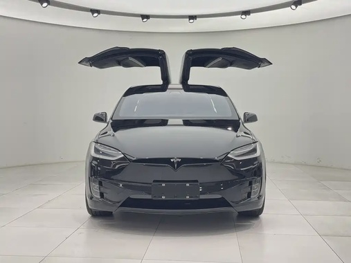 Tesla Model X 2018