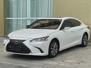 Lexus ES 2019