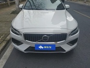 Volvo S60 2022