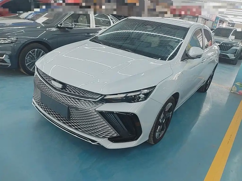 Geely L HiP