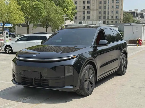 Li Auto L6 2025