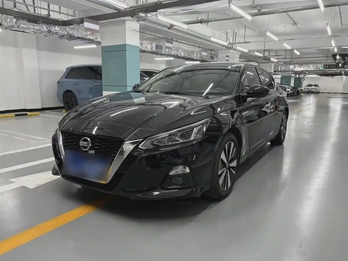 Nissan Teana 2022