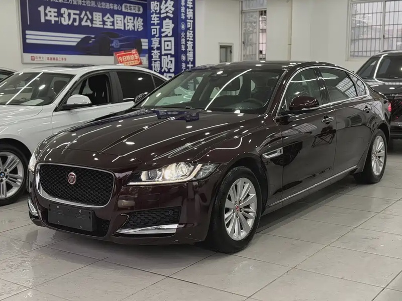 Jaguar XF