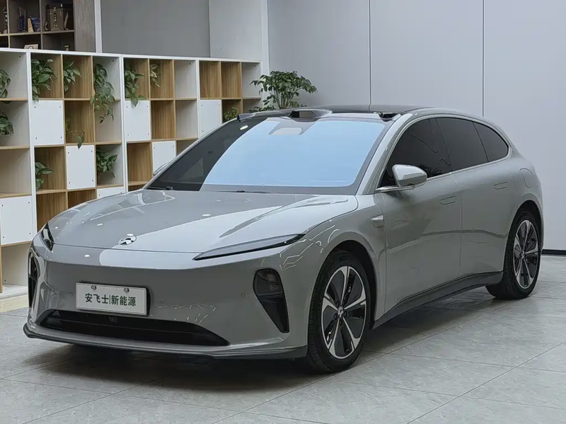 NIO ET5T
