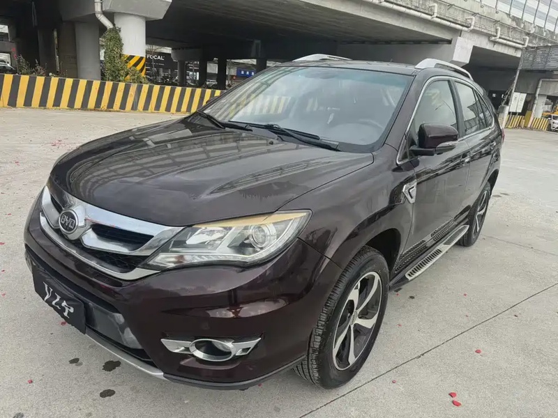 BYD S7