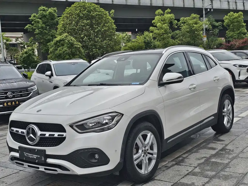 Mercedes-Benz GLA-Class