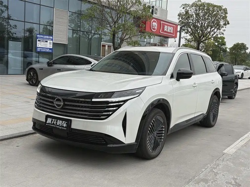 Nissan Teramont
