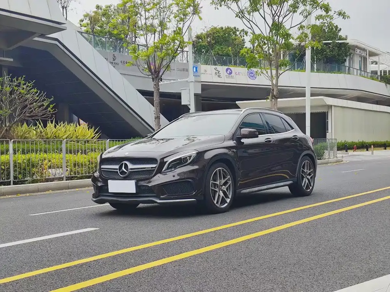 Mercedes-Benz GLA-Class