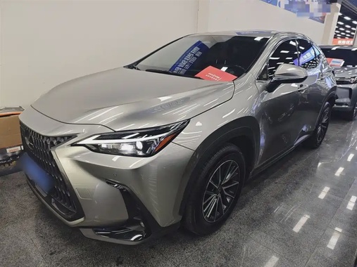 Lexus NX 2022