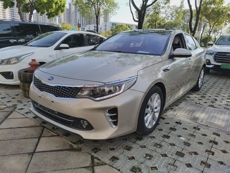 Kia K5