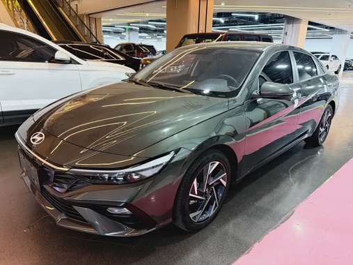 Hyundai Elantra 2024