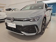 Volkswagen Golf 2025