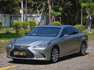 Lexus ES 2021