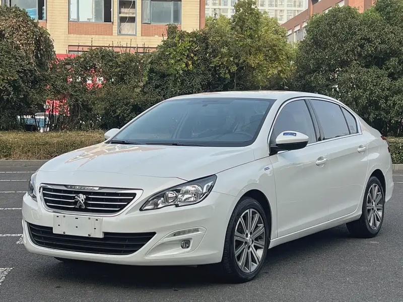 Peugeot 408