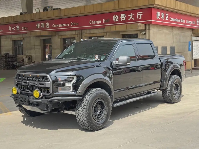 Ford F-150 Raptor