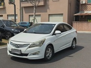 Hyundai Verna 2016