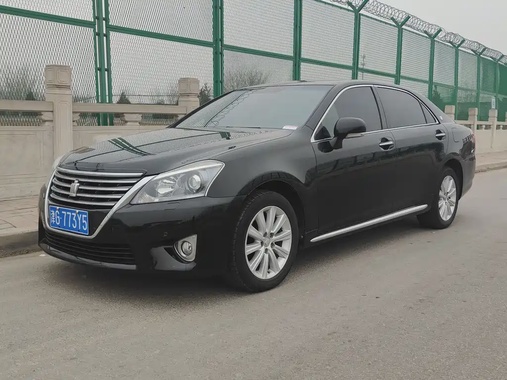 Toyota Crown 2012