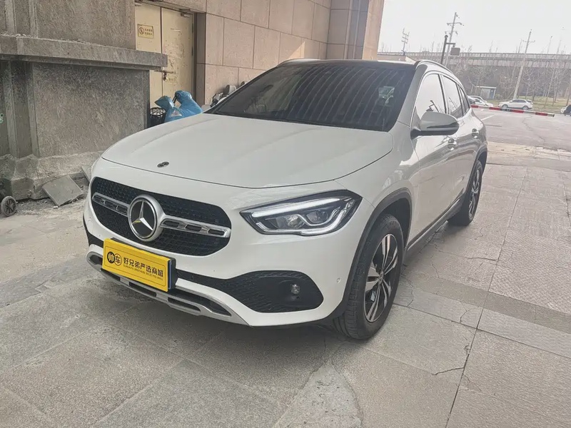 Mercedes-Benz GLA-Class