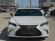Lexus ES 2024