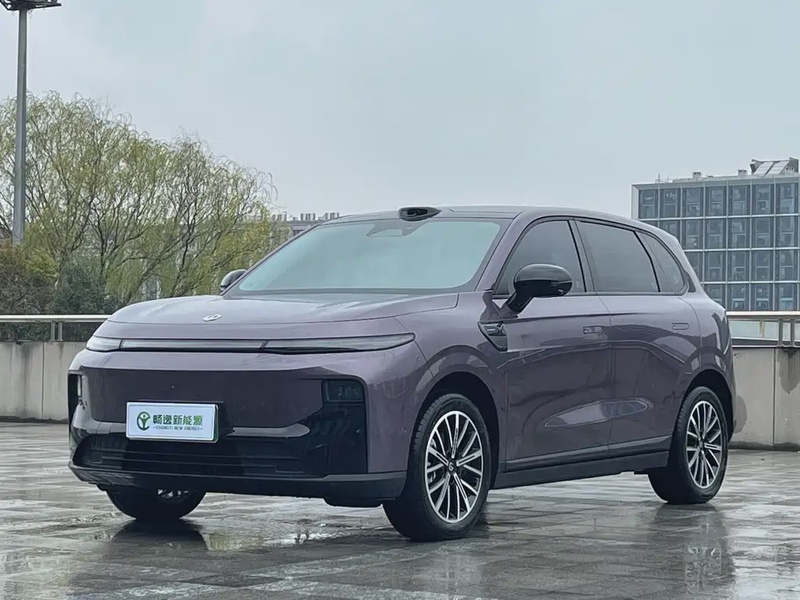 Leapmotor B10