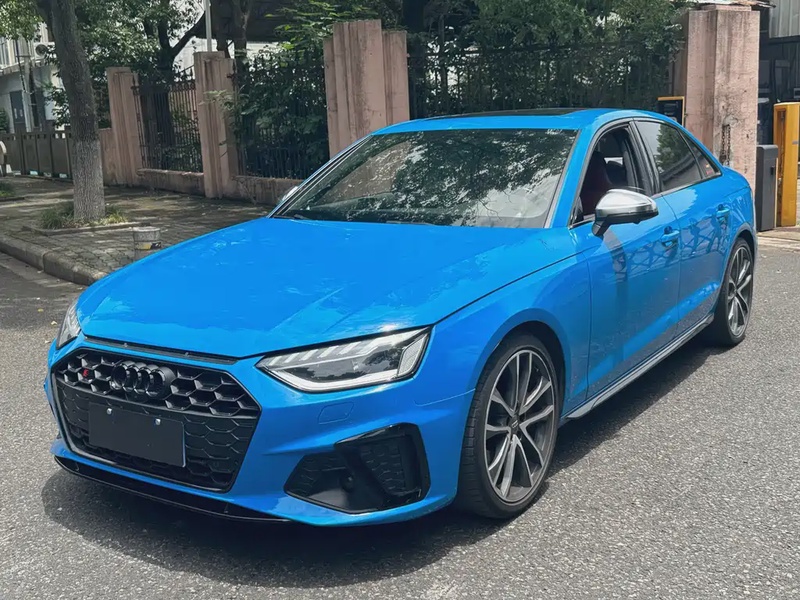 Audi S4