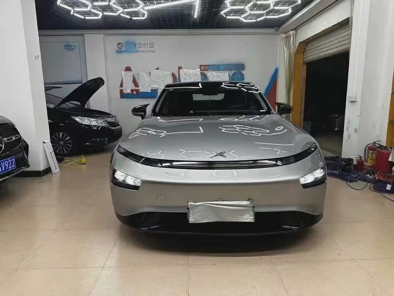 XPeng P7