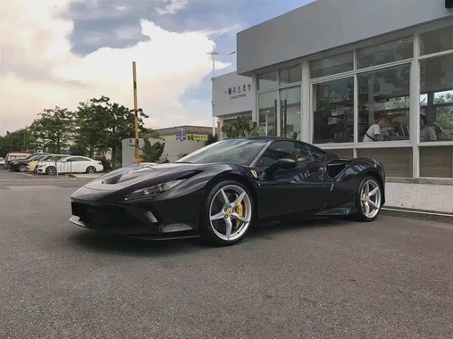 Ferrari F8 2020