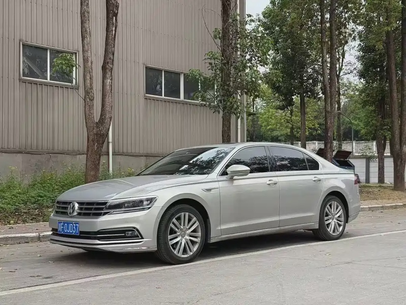 Volkswagen Phideon