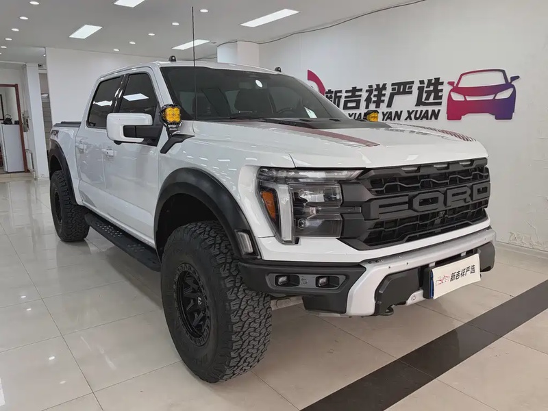 Ford F-150 Raptor