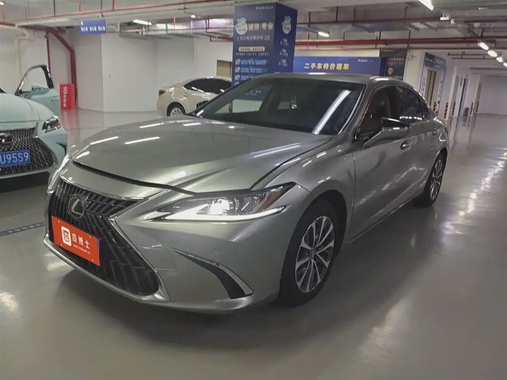 Lexus ES 2023
