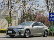 Lexus ES 2025