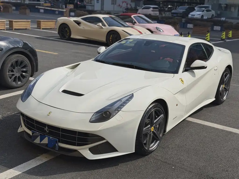 Ferrari F12