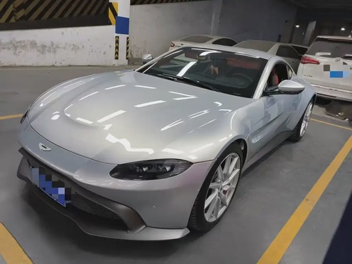 Aston Martin Vantage 2020