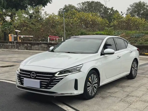 Nissan Teana 2023