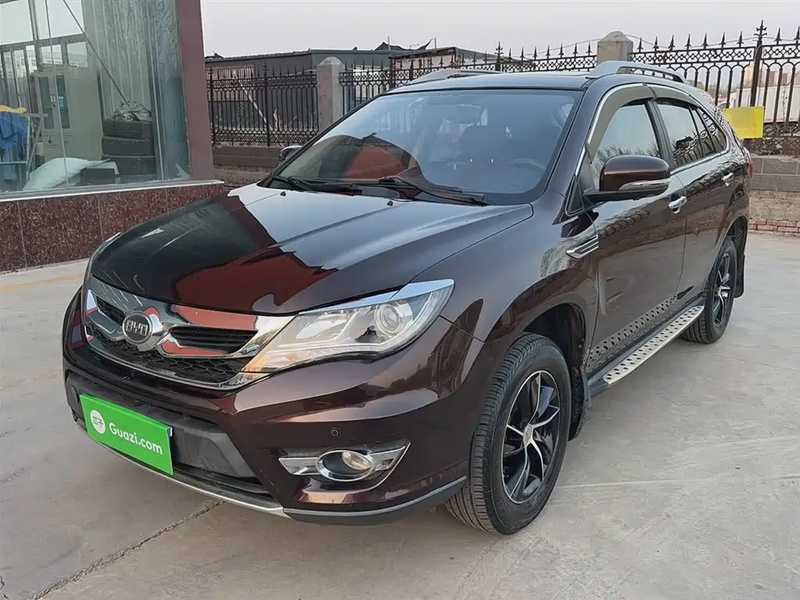BYD S7