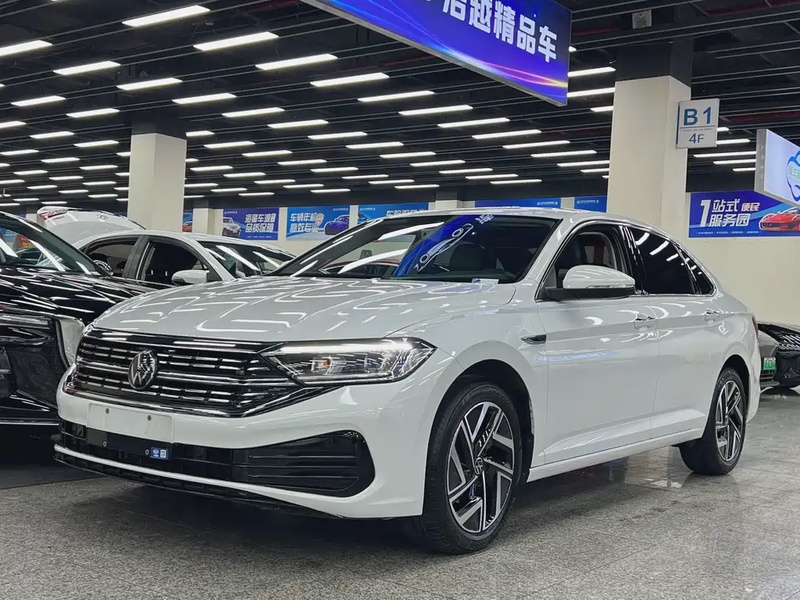 Volkswagen Sagitar