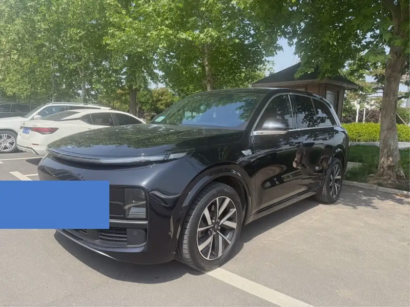 Li Auto L8