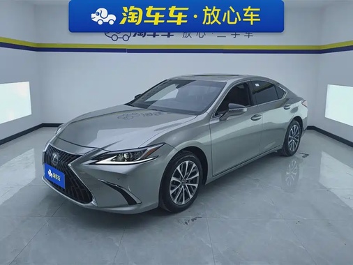 Lexus ES 2024