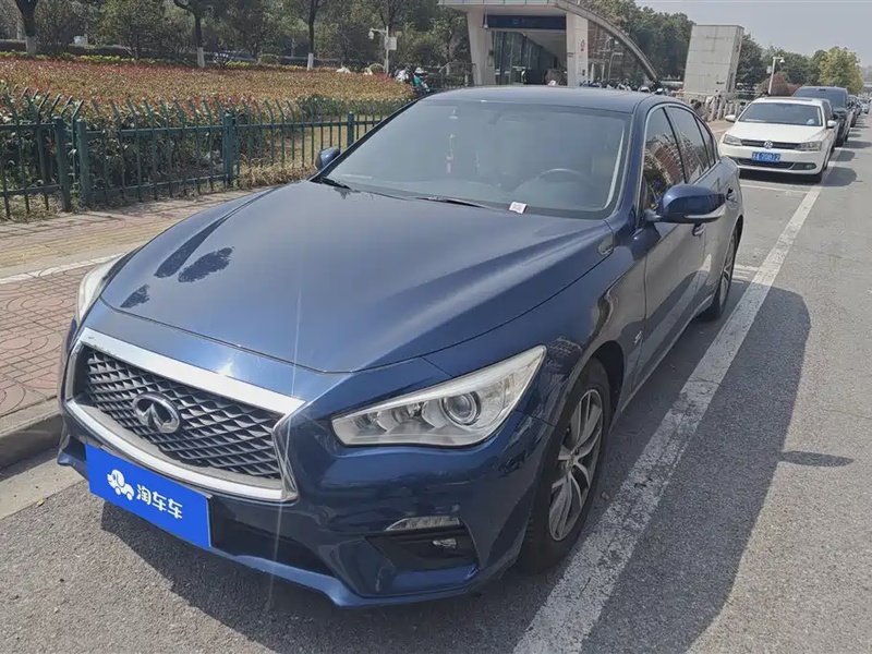 Infiniti Q50