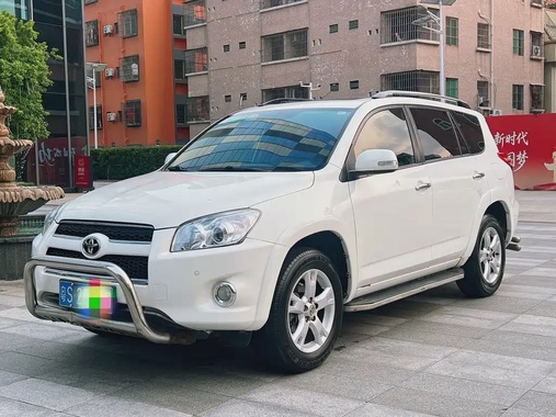 Toyota RAV4 2013